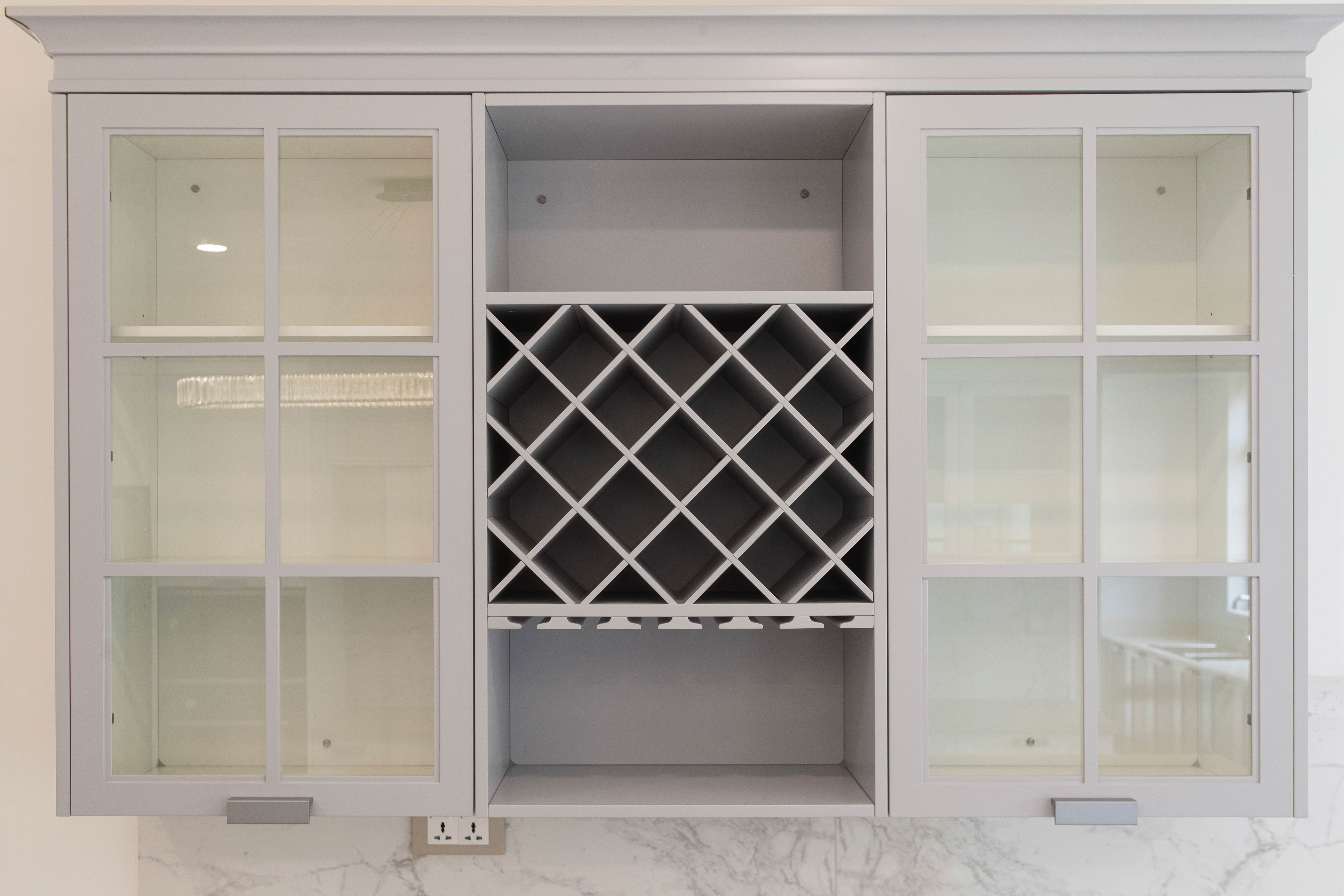 White Shaker Custom Kitchen, Nyari - Nairobi, Kenya by OPPEIN Kenya