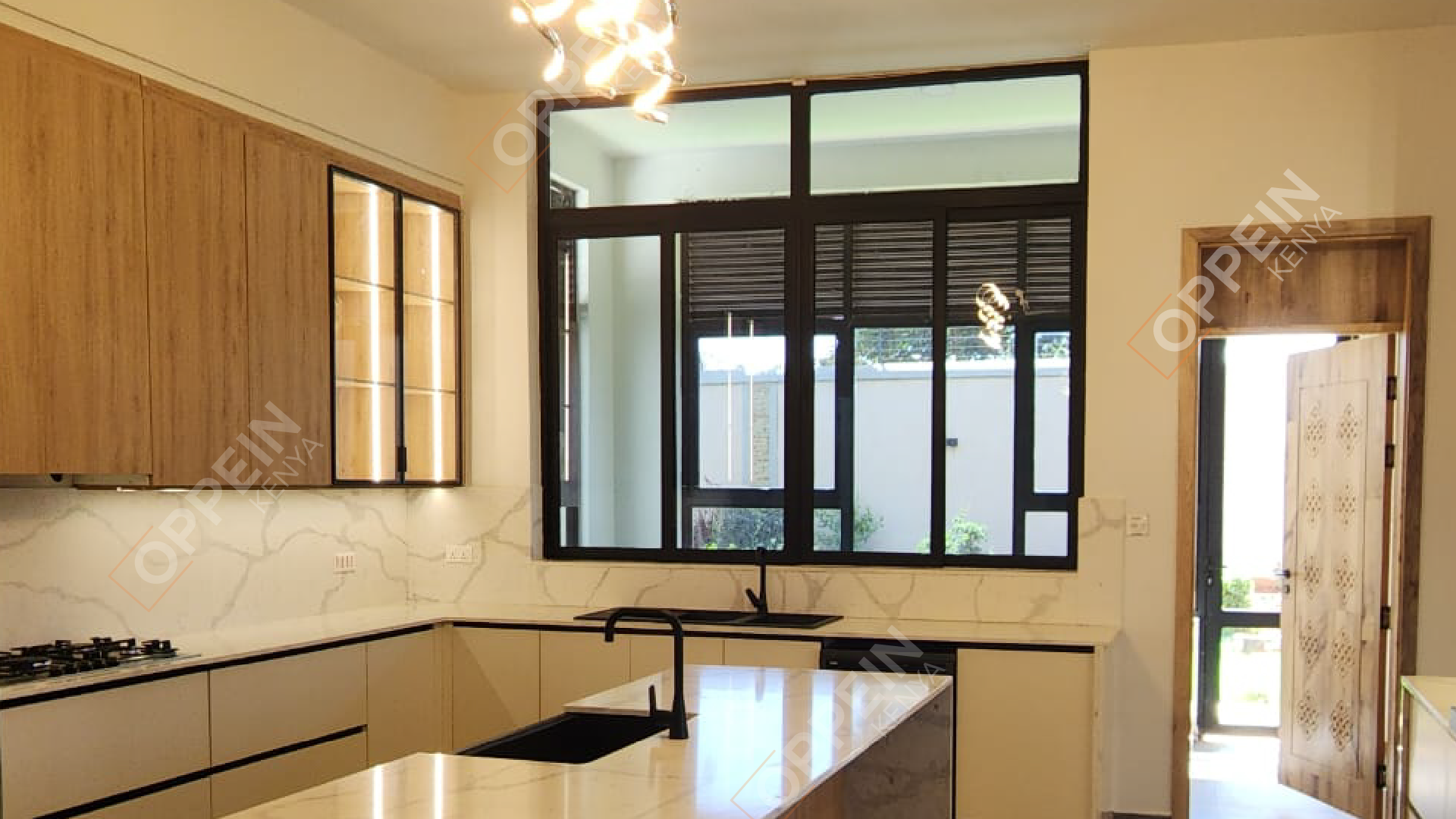 6 Bedroom Modern Contemporary House - Kitchen Cabinets, Walk-in Closet, Wardrobes by OPPEIN Kenya