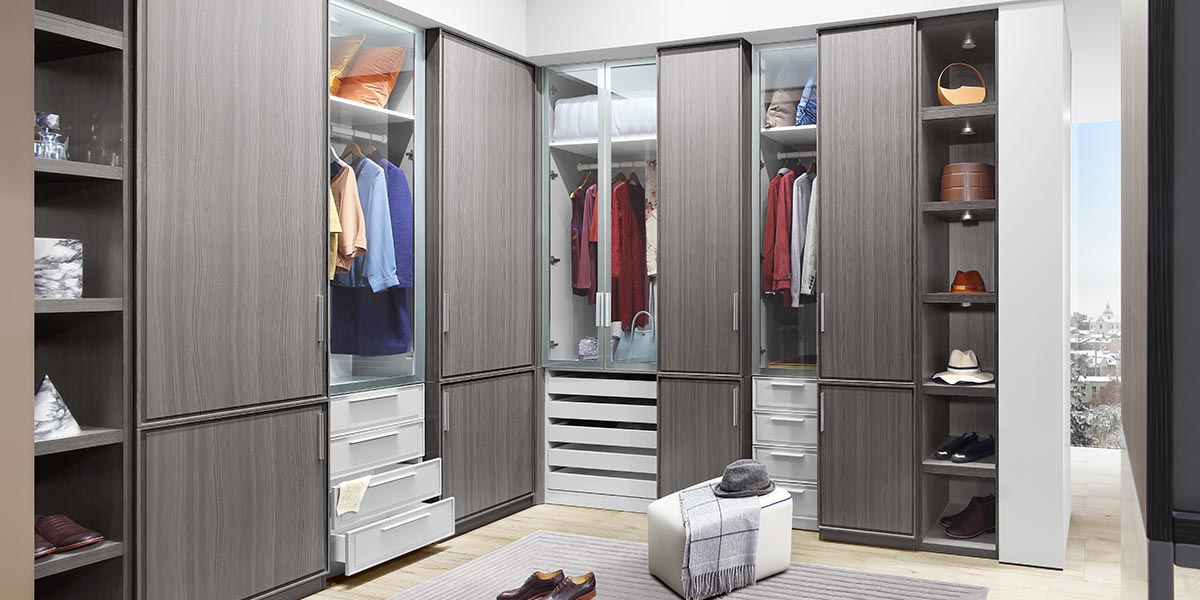 L Shape Walk-in Closet by OPPEIN Kenya